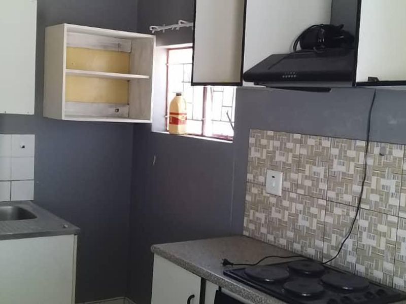 Bargain sale in ondangwa - Photo 4