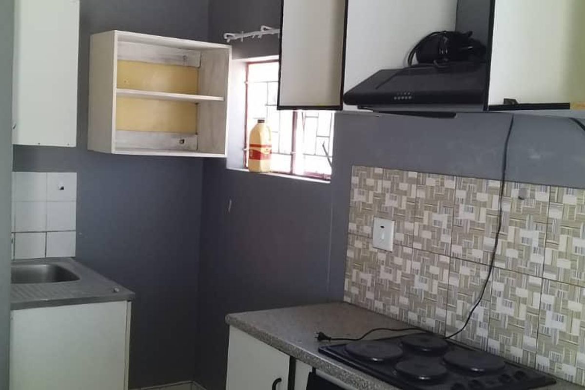 Bargain sale in ondangwa - Photo 4