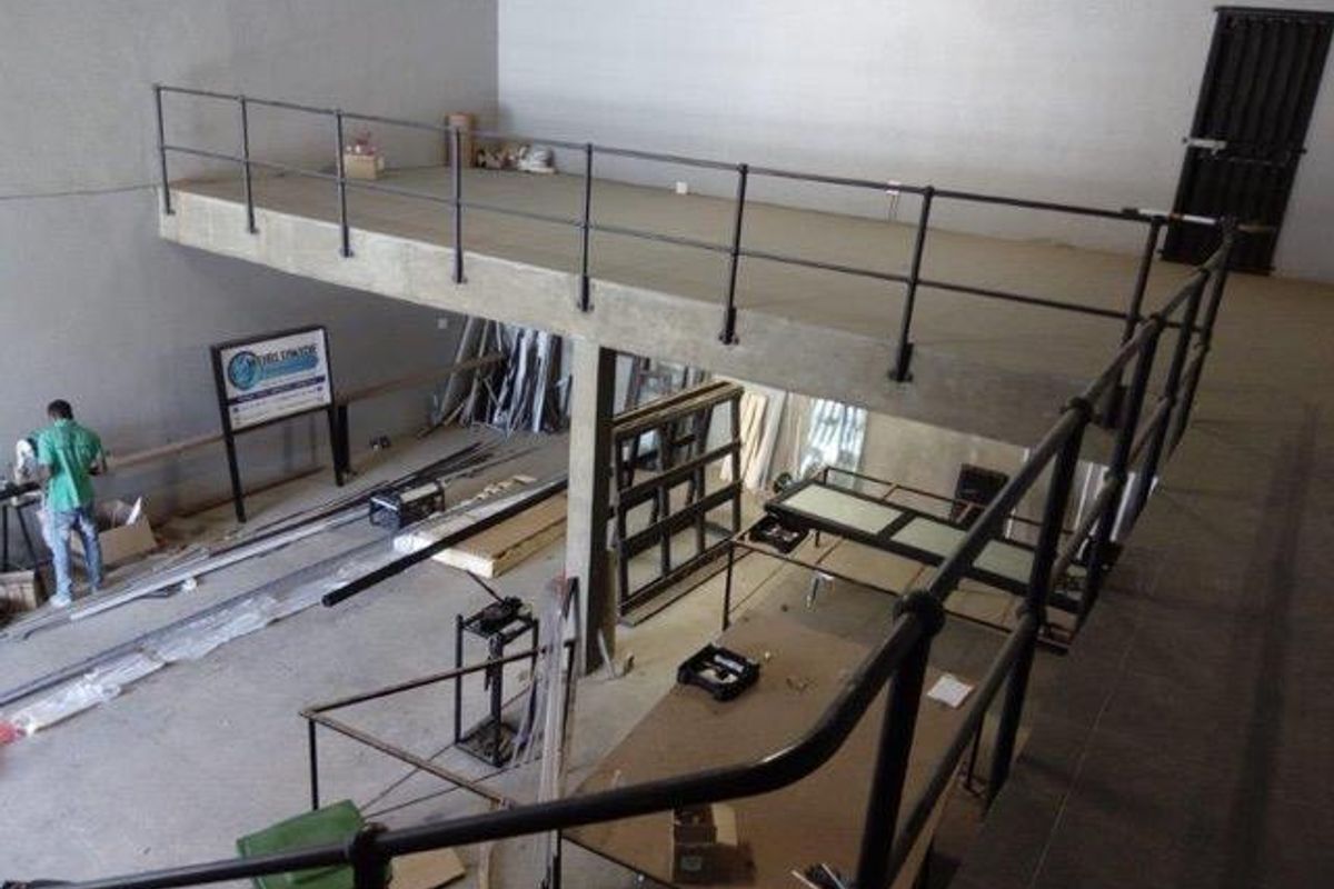 Warehouse in Northern Industrial - Photo 3