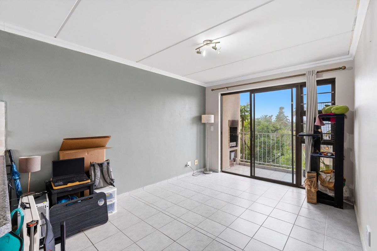 Cozy First-Floor Apartment - Steps from the Beach & Cafés - Photo 5