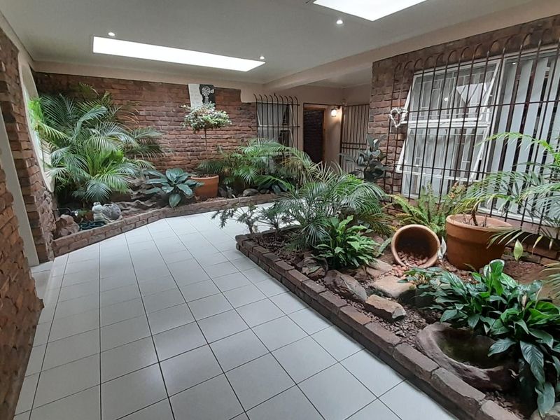 Exceptional Valued Home - Photo 8