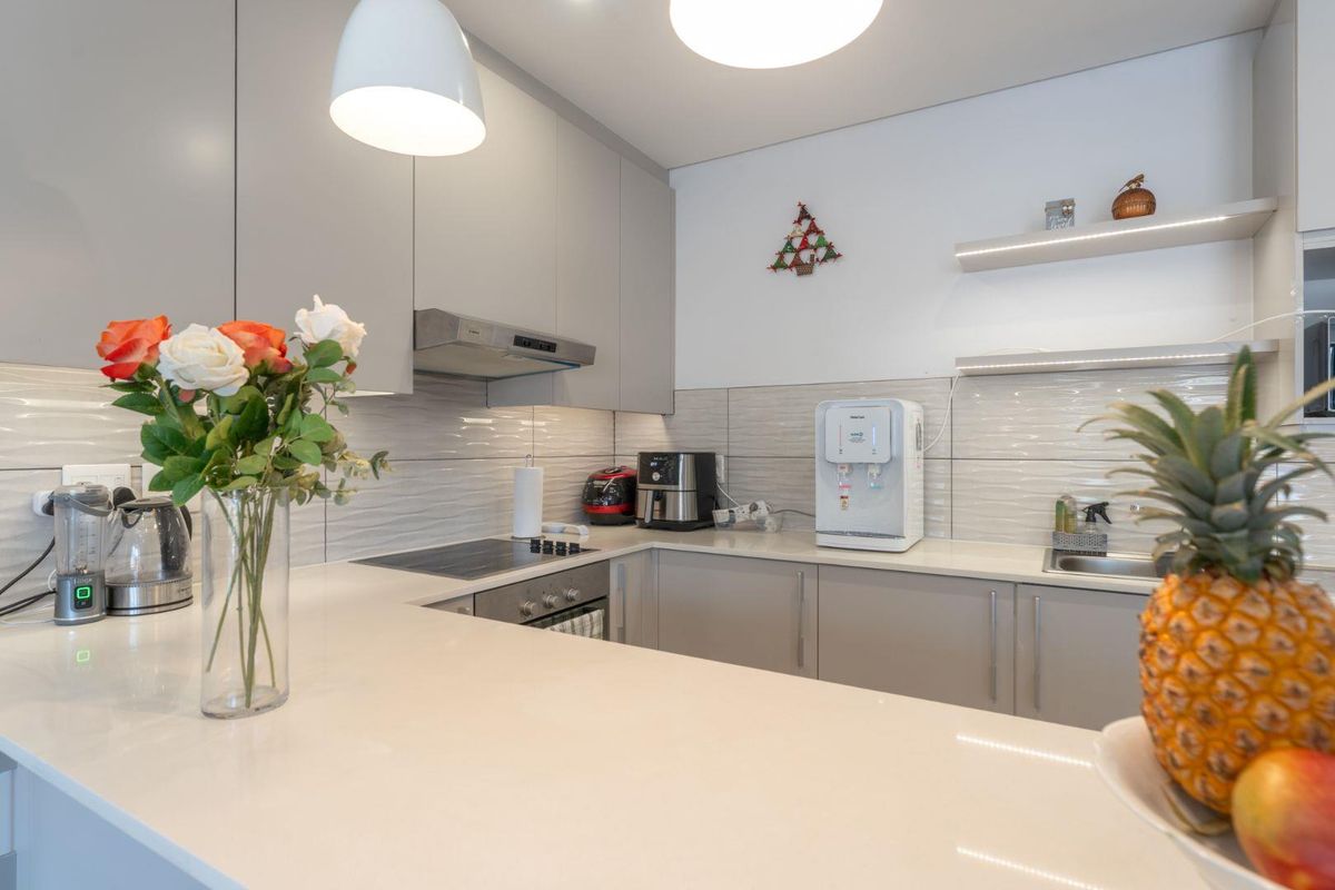 Spacious Balcony and stunning mountain views. - Photo 5