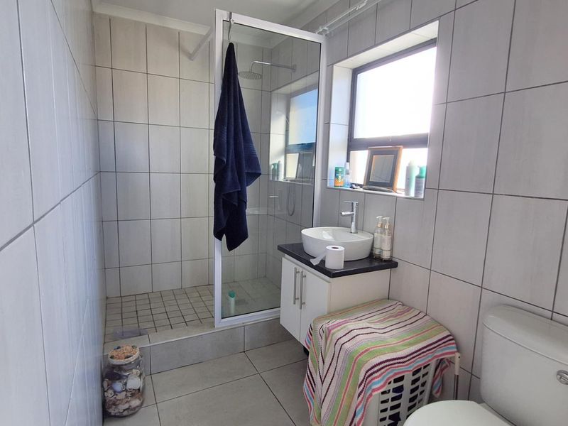 Charming 3 Bedroom Townhouse with Scenic Views for Sale Opposite Mossel Bay Golf Estate - Photo 9