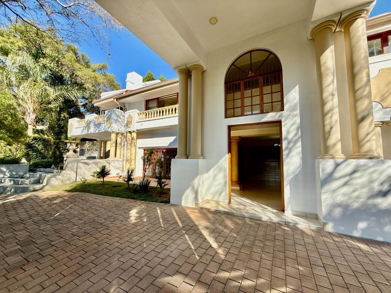 Legacy Residence in SafeWaterkloof | Prestige. Presence. Perfection. - Photo 2