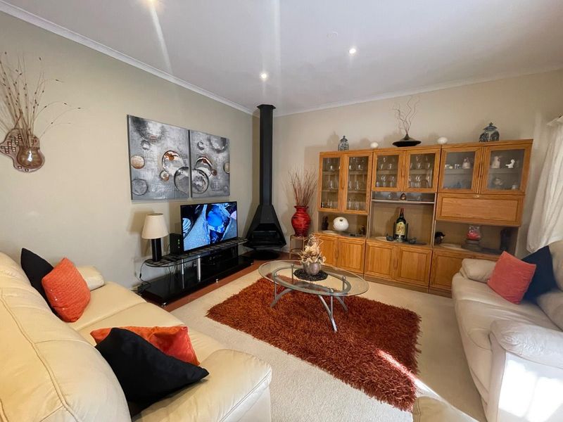 3 Bedroom ALL ONE ONE LEVEL townhouse for sale - Photo 5