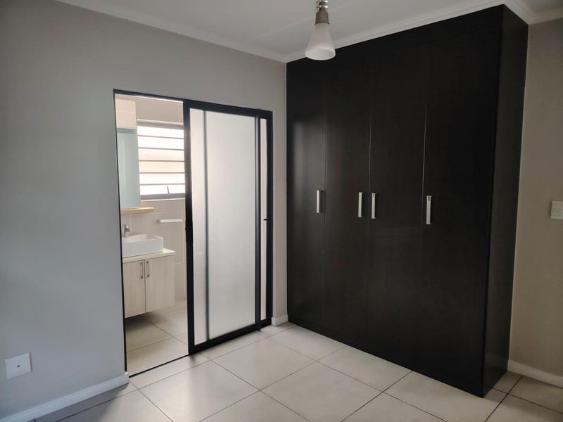 Rare find - Ground floor 3 bedroom apartment with garage in De Velde - Photo 5