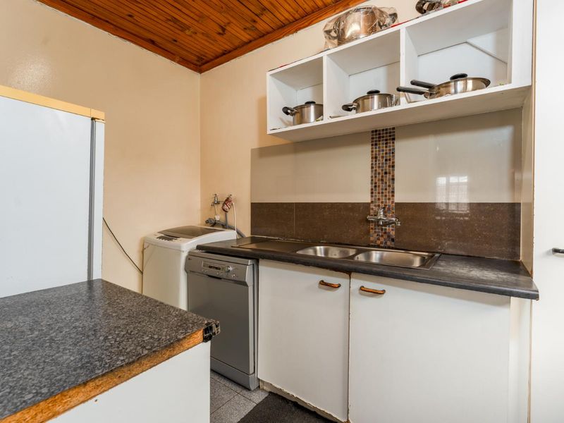 Family home to make your own - Photo 8