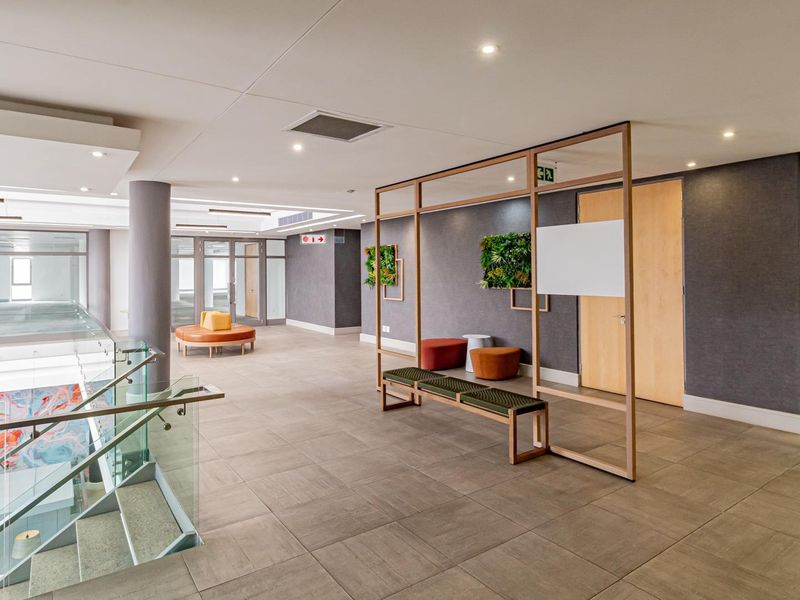 OFFICE SPACE TO LET IN MAXWELL OFFICE PARK. - Photo 3