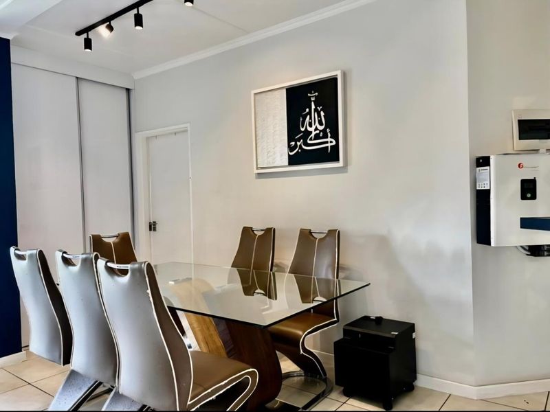 Modern lifestyle living in Balboa Park - Photo 8