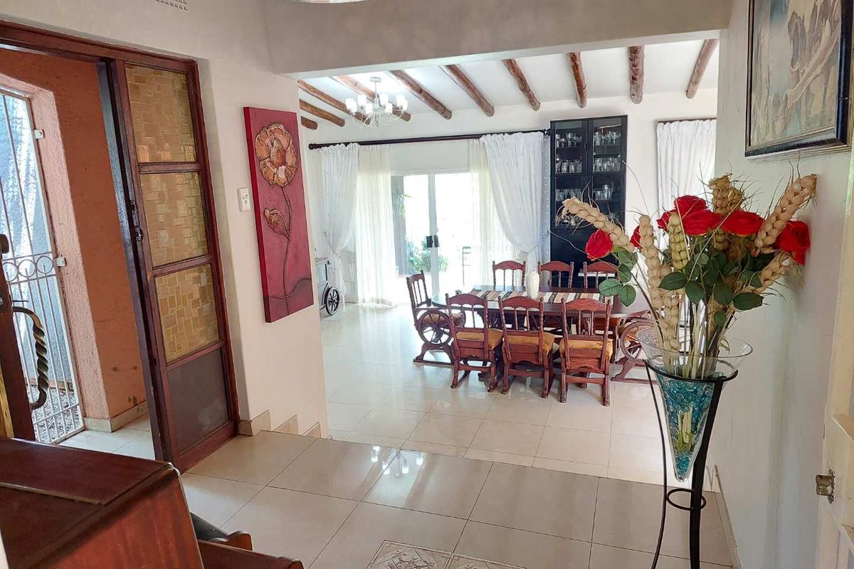 3 BEDROOM HOUSE WITH COTTAGE FOR SALE IN NORTHCLIFF - Photo 5