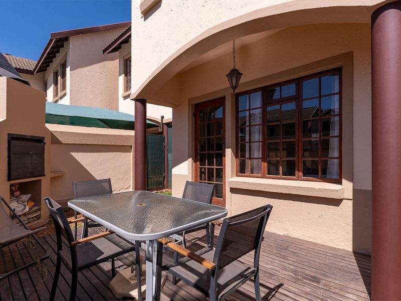 FULL TITLE DUPLEX - Photo 3