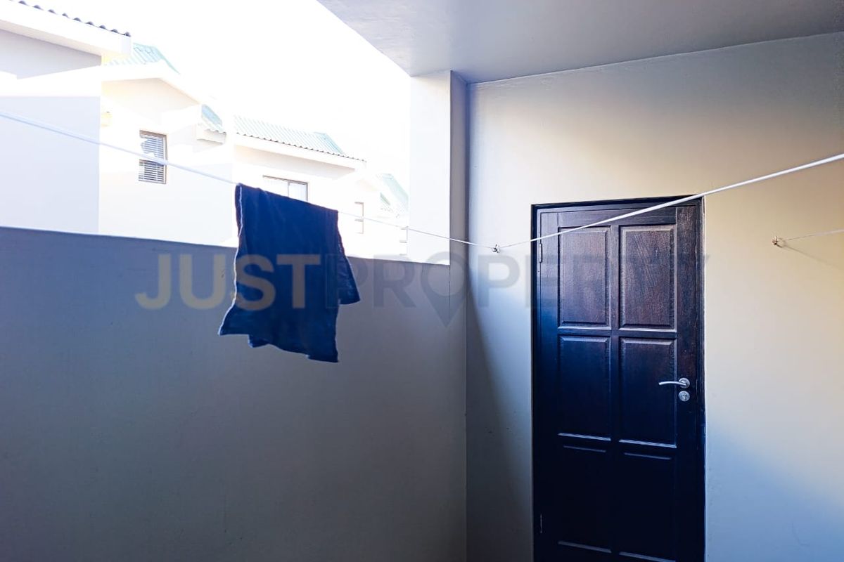 Townhouse mile 4 - Photo 5