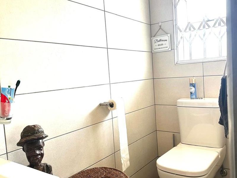 Step into a home that offers both space and versatility, perfectly suited for comfortable family living and effortless entertaining - Photo 10