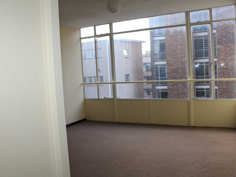 Bachelor Apartment | Louis Mansions, Sunnyside, Pretoria - Photo 10