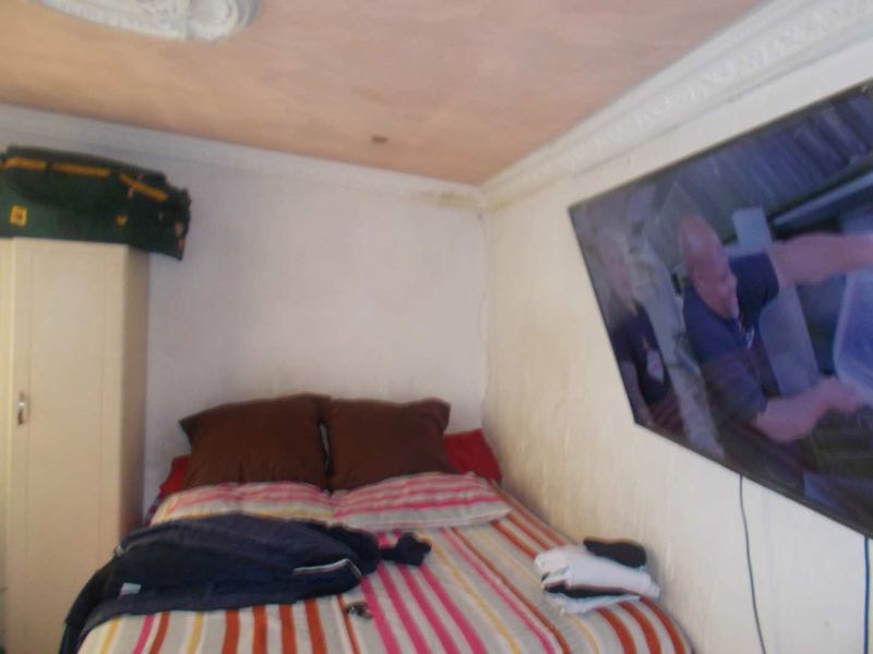 property with potential for sale - Photo 8