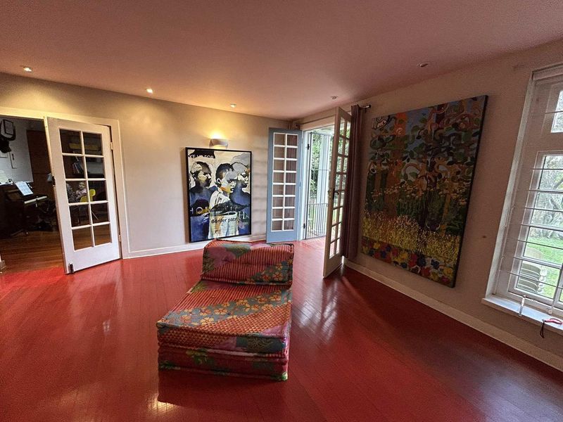 FAMILY HOME IN SOUGHT AFTER BOOMED OFF AREA - Photo 10