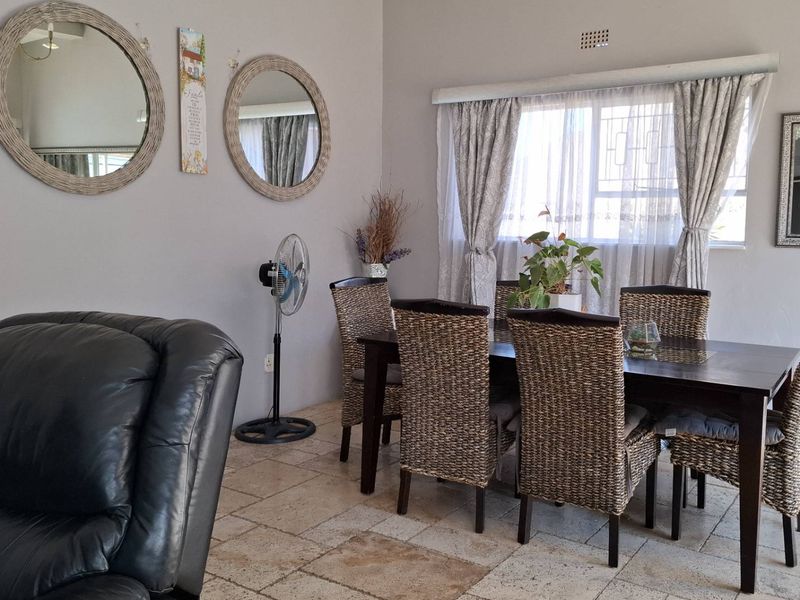 Low Maintenance Home in Central Brackenhurst - Photo 7