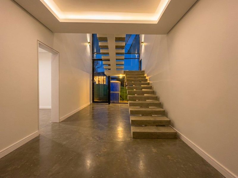 Architectural Elegance on a Premier Greenbelt Stand in Steyn City - Photo 6