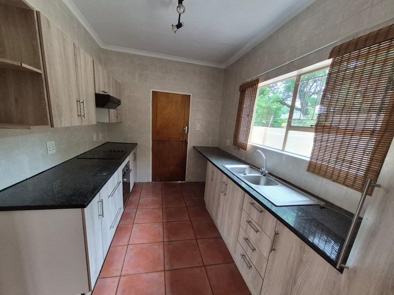 Full Title - Guarded Security Estate!!!!!! - Photo 4