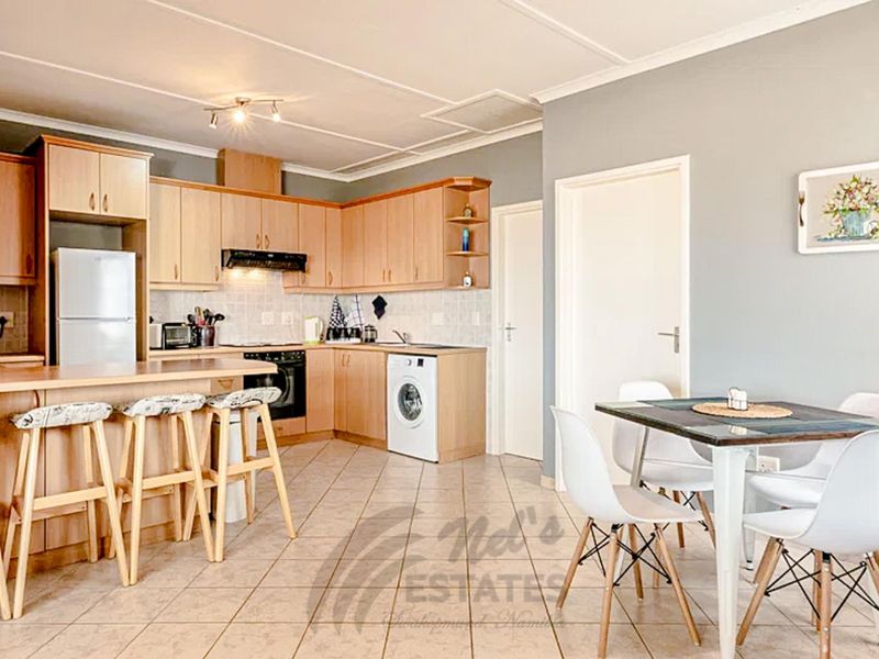 Fully Furnsihed Apartment to Rent in Swakopmund - Photo 4