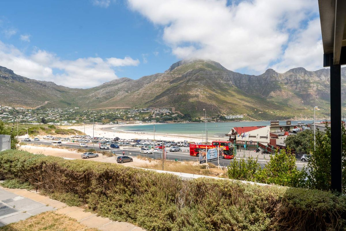 Luxury Investment Property in Hout Bay - Photo 2