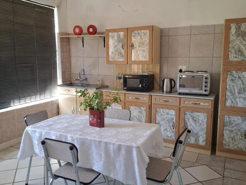 A Home with Heart and Opportunity – Trompsburg - Photo 4