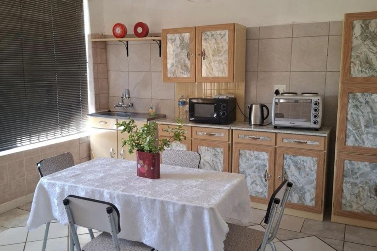 A Home with Heart and Opportunity – Trompsburg - Photo 4