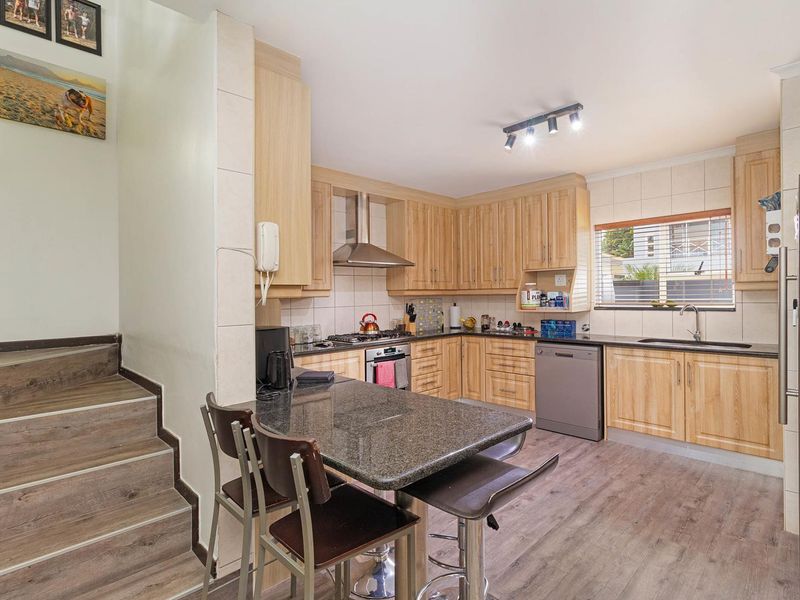 Occasionally It Happens - The Perfect Home - Photo 4