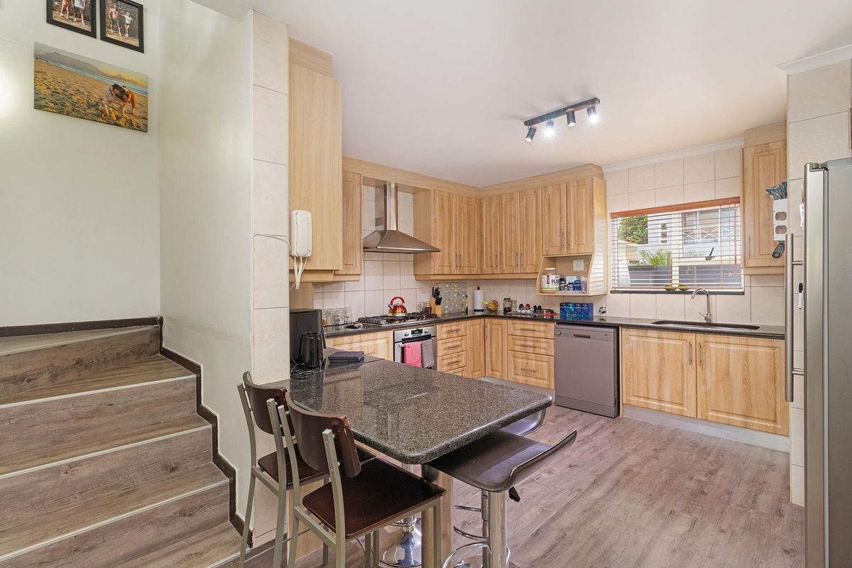 Occasionally It Happens - The Perfect Home - Photo 4