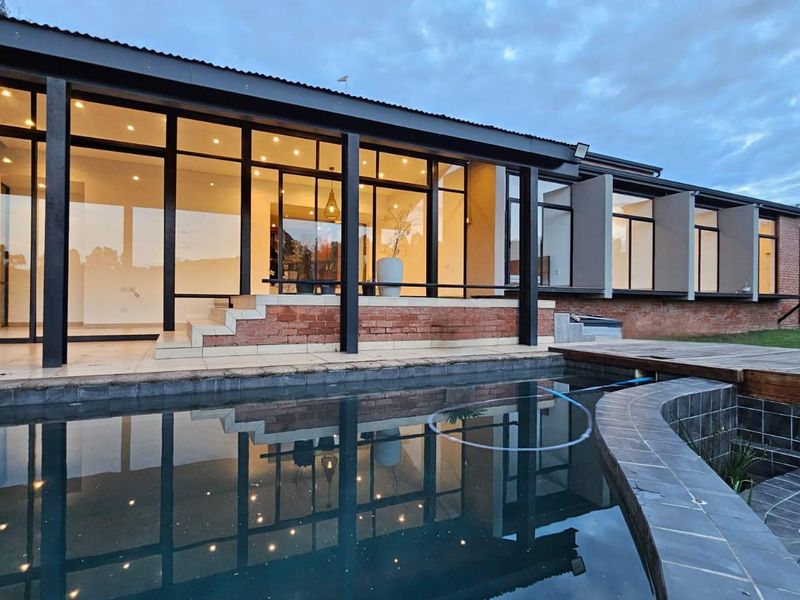 Modern 4 Bedroom home with uninterrupted views - Photo 4