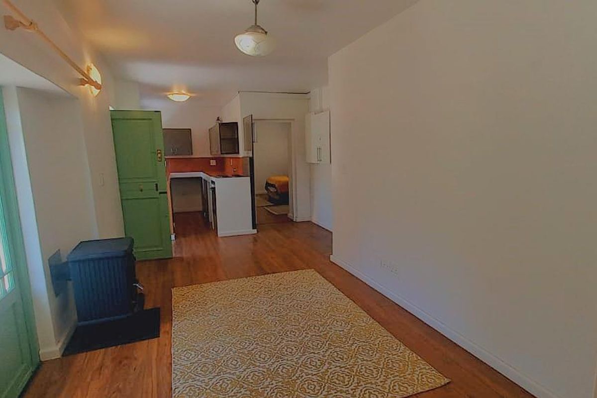 3 Bedroom 3 Bathroom Home - Photo 5