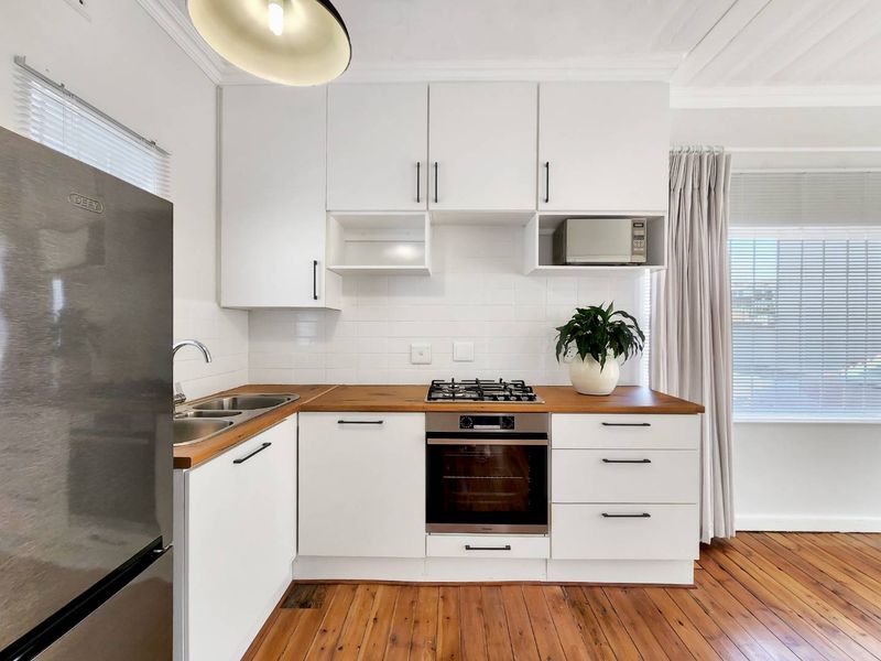 Neat and secure two bedroom apartment in Centreville - Photo 2