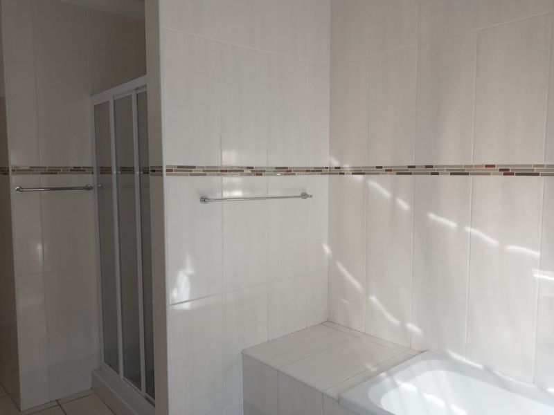 Modern Two Bedroom House to rent Rothdene Meyerton - Photo 5
