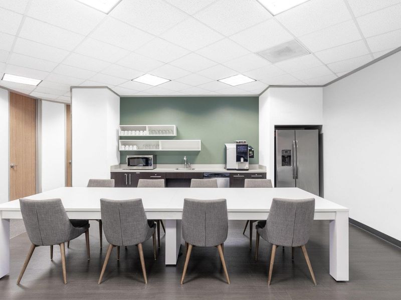 Meet, work or collaborate in our professional Regus The Foundry business centre - Photo 8