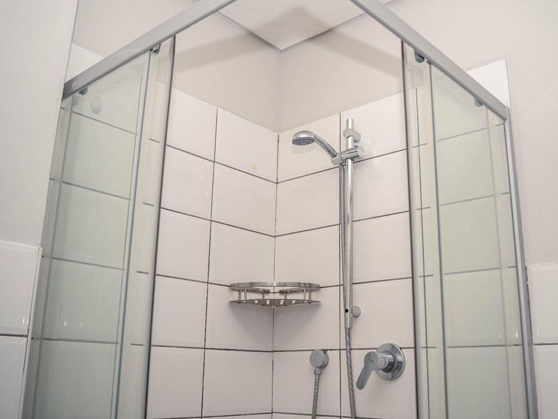 Rare Find! Spacious Single-Level Townhouse in Secure, Pet-Friendly Complex - Photo 10