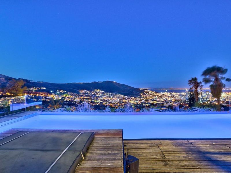 Iconic Eco Luxury Masterpiece for Sale in Higgovale – Unrivalled Views, German Engineering, Fully Off Grid - Photo 3