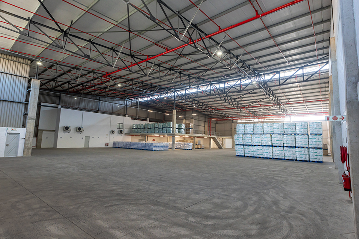Hendra - Modern 2,329m2 Warehouse To Let | Prime Cornubia Industrial Precinct - Photo 2