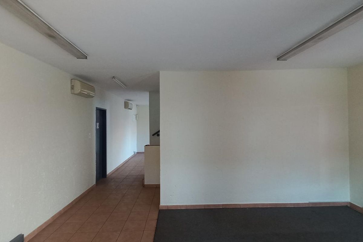 990m2 Boksburg East Warehouse To Let - Photo 5