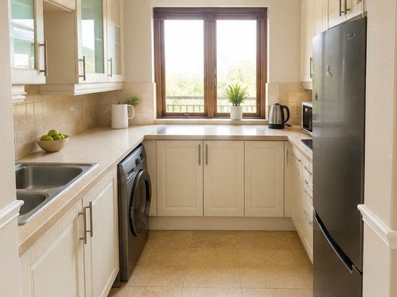 2 Bed 2 Bath Apartment in luxury retirement estate - Photo 6