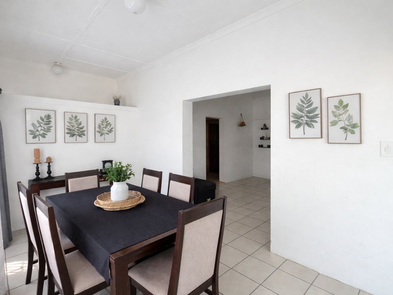 Excellent Investment Opportunity in a Sought-After Area – House Plus Flat - Photo 4