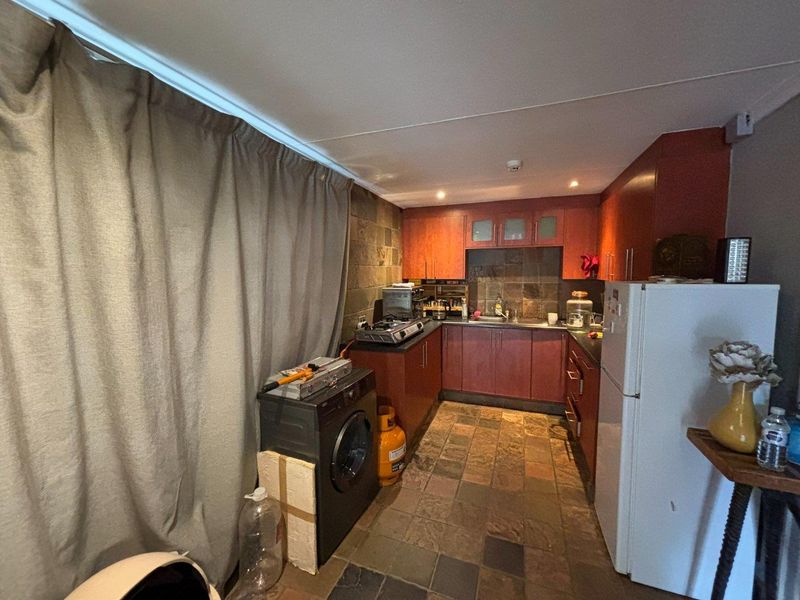 Charming and Private Granny Flat Available in Murrayfield - Photo 3