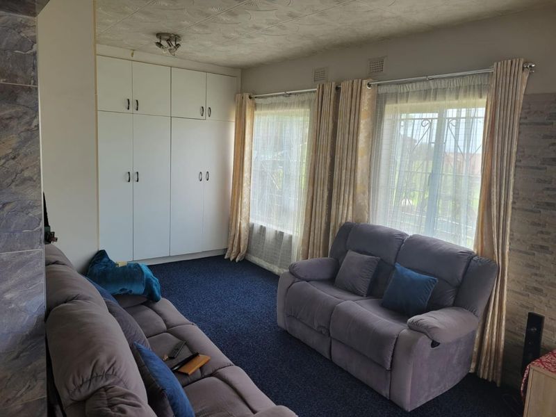 Your New Chill Pad Awaits in Shallcross - Photo 7