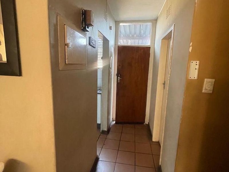 Cozy 2-Bedroom Duplex in Secure Birchleigh Complex – Pet Friendly! - Photo 4
