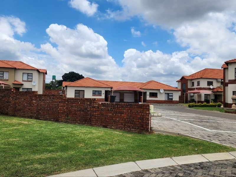 Comfort,Space and Everyday Elegance - Photo 3