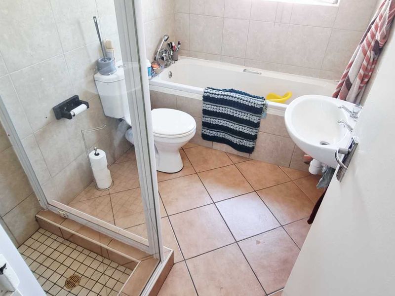 Khomasdal 2 bedroom townhouse - Photo 5