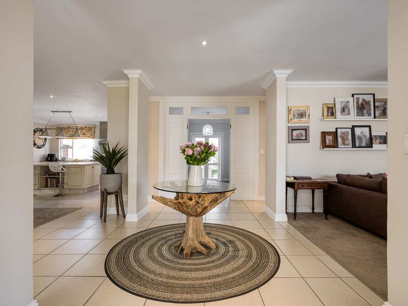 STUNNING 3 BEDROOM HOUSE FOR SALE IN CEDAR LAKES LIFESTYLE ESTATE - Photo 7