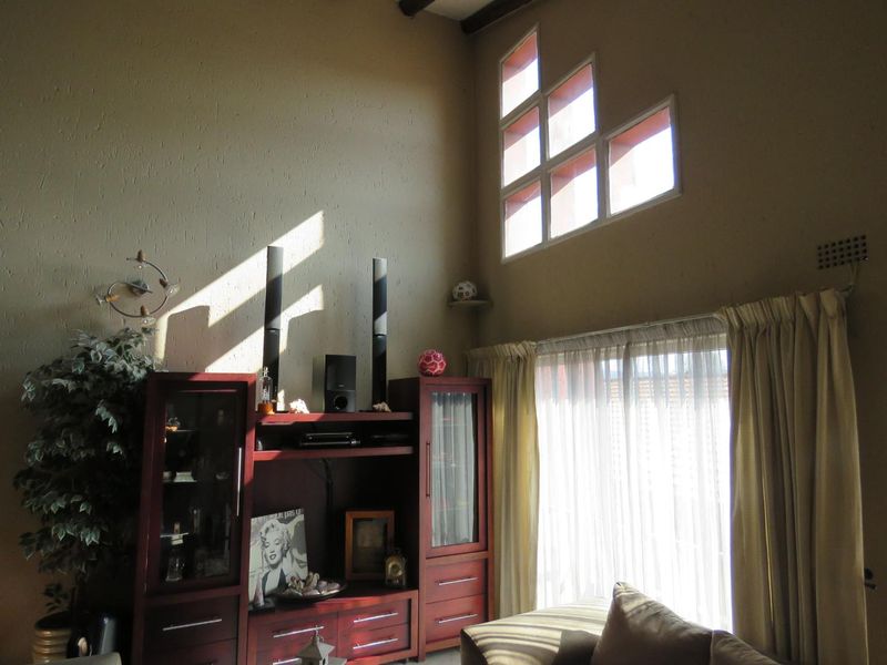 Loft Living with Comfort in Sought-After New Redruth - Photo 7