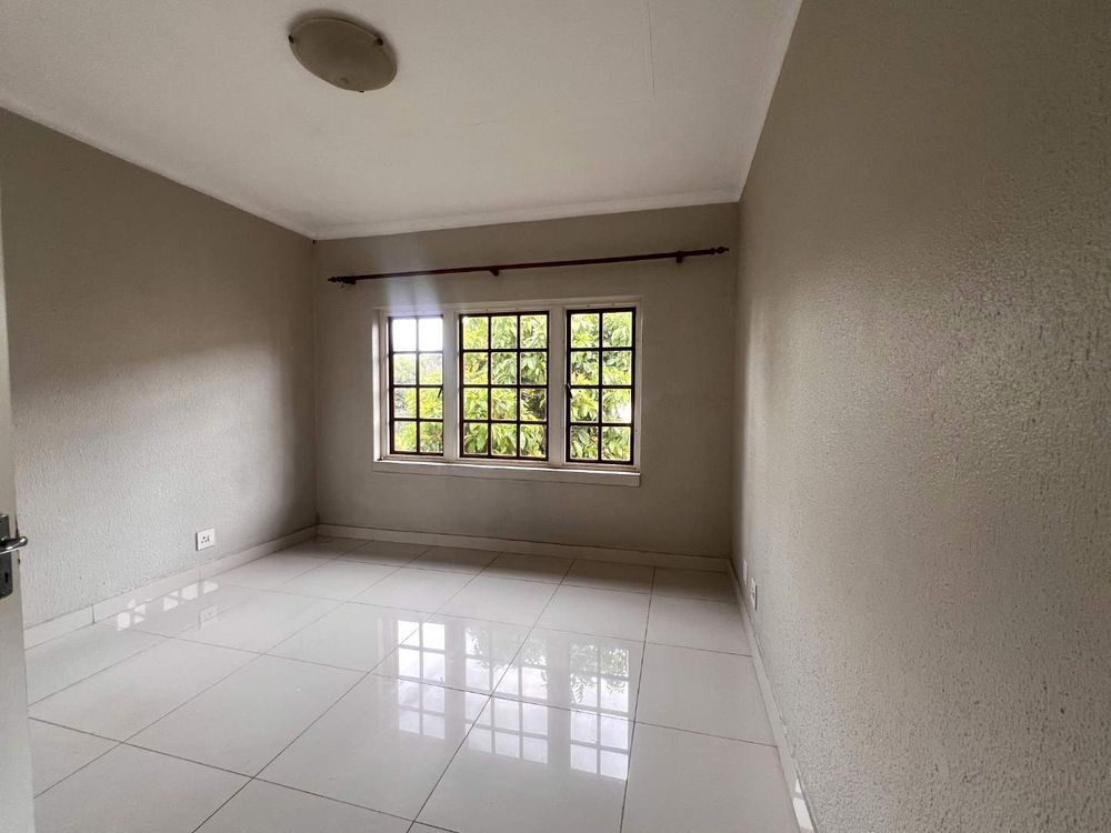 Entrance to main bedroom