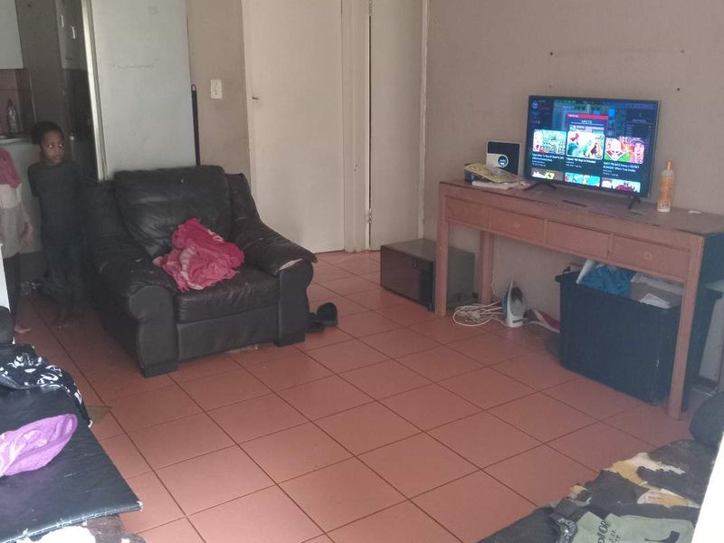 Town house available for sale - Photo 9