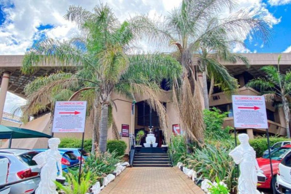 Unlock Joburg's Potential with this Prime Investment Property - Photo 3